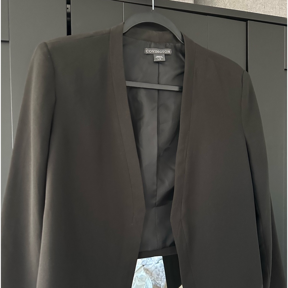 Covington Black L Blazer cropped